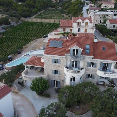 Villa Franka With Swimming Pool 波尔 外观 照片