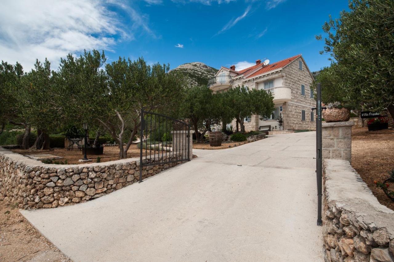 Villa Franka With Swimming Pool 波尔 外观 照片