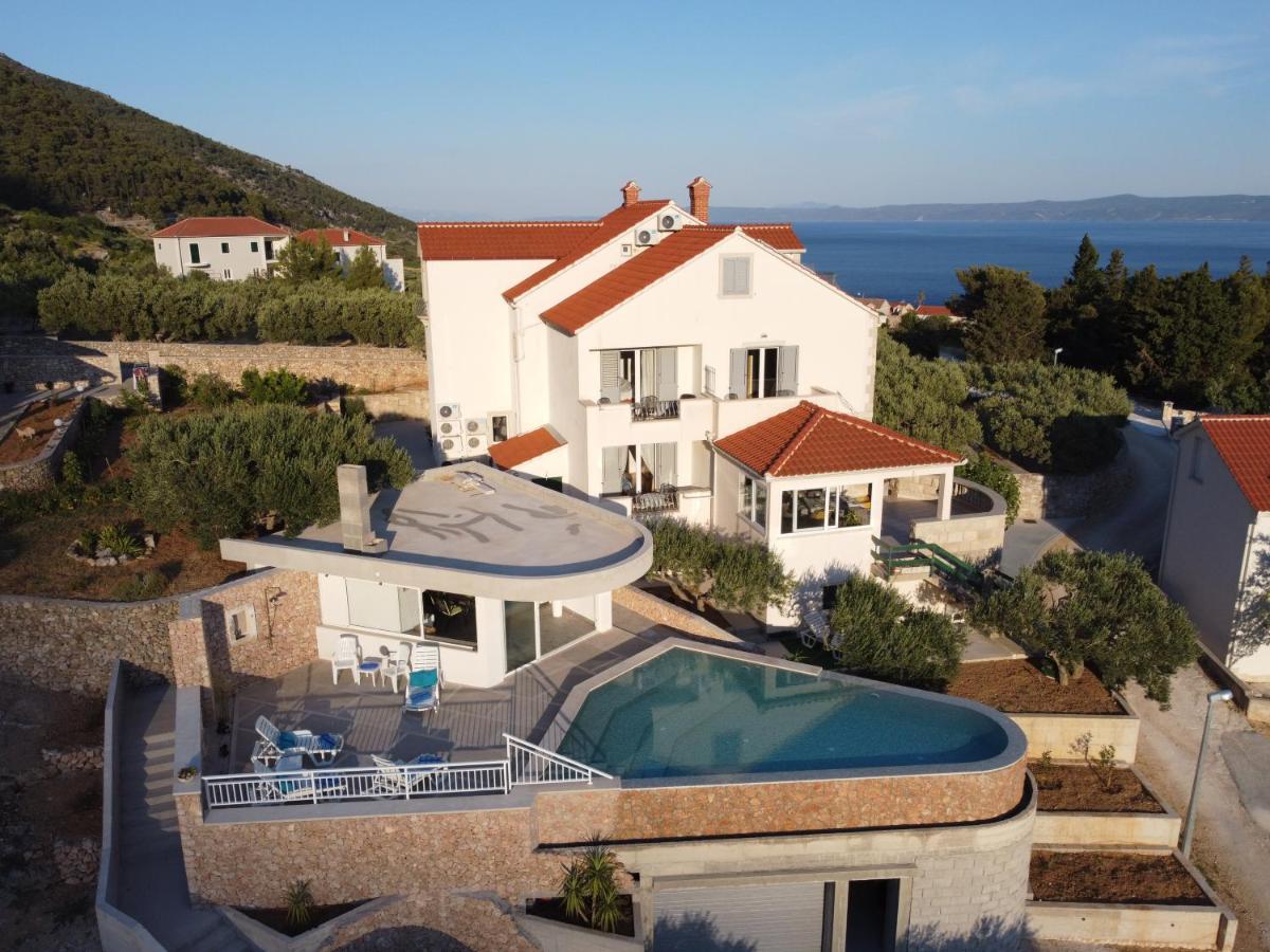 Villa Franka With Swimming Pool 波尔 外观 照片