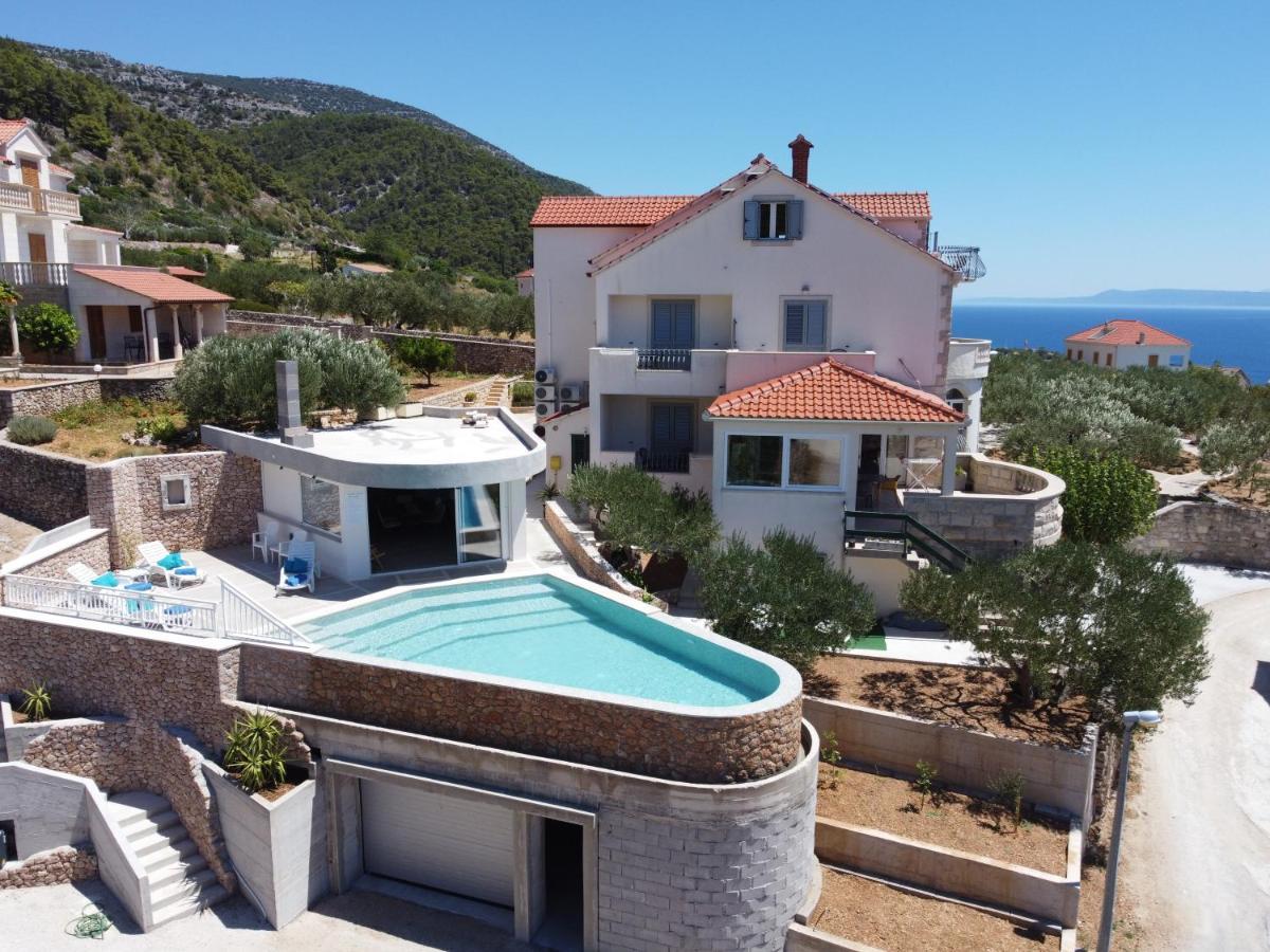 Villa Franka With Swimming Pool 波尔 外观 照片